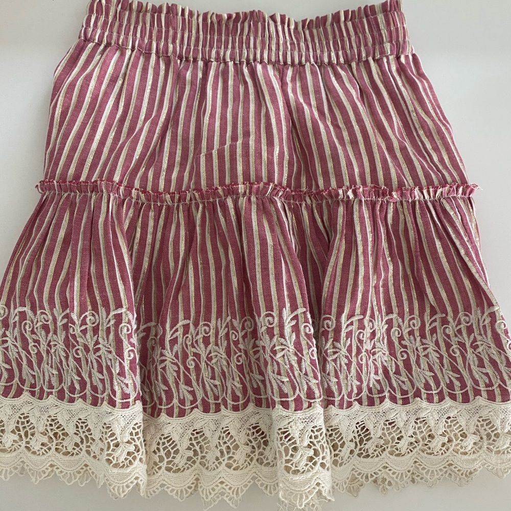 Red and white misa skirt